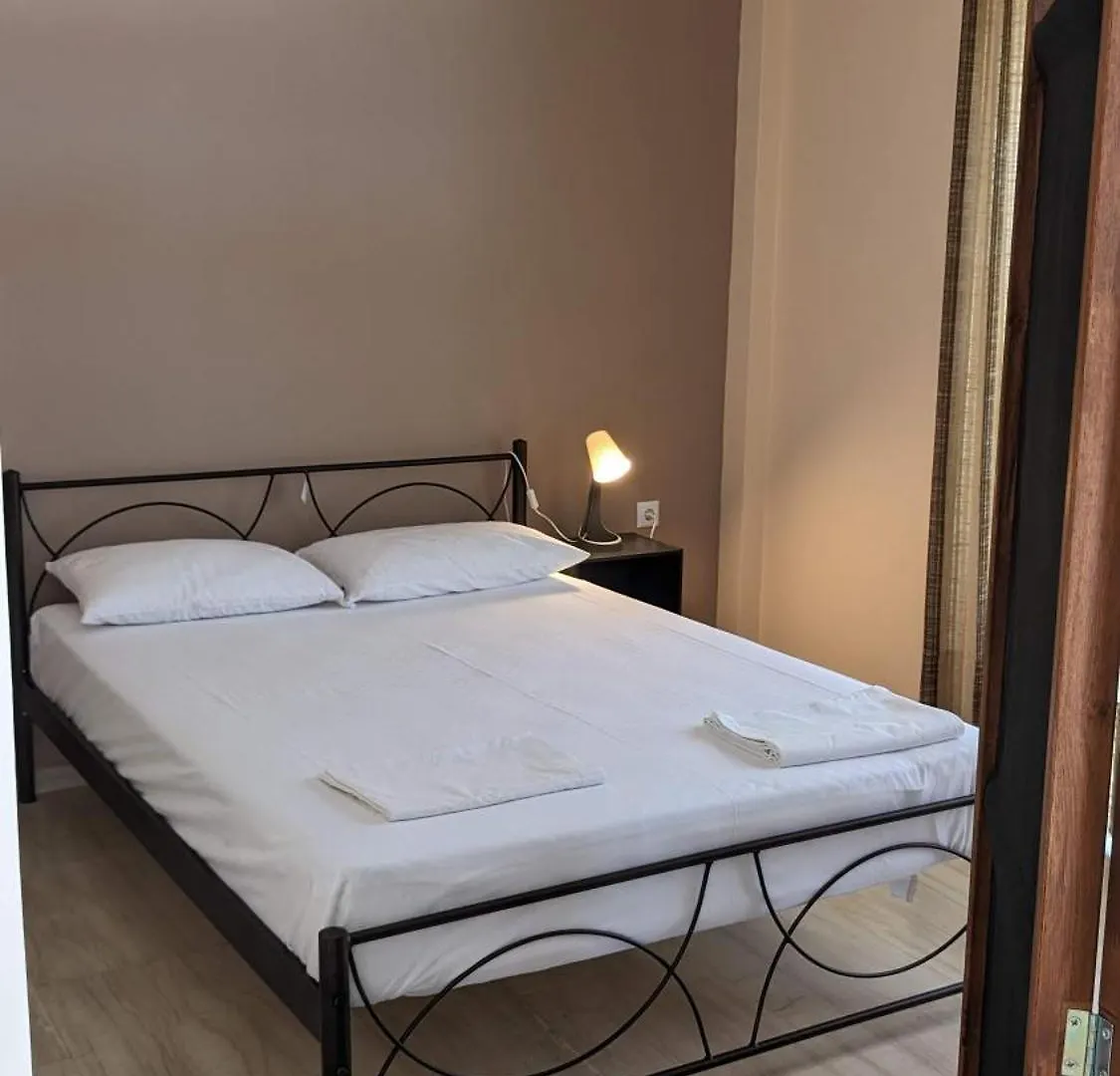 Beachfront Apartment Nea Moudania
